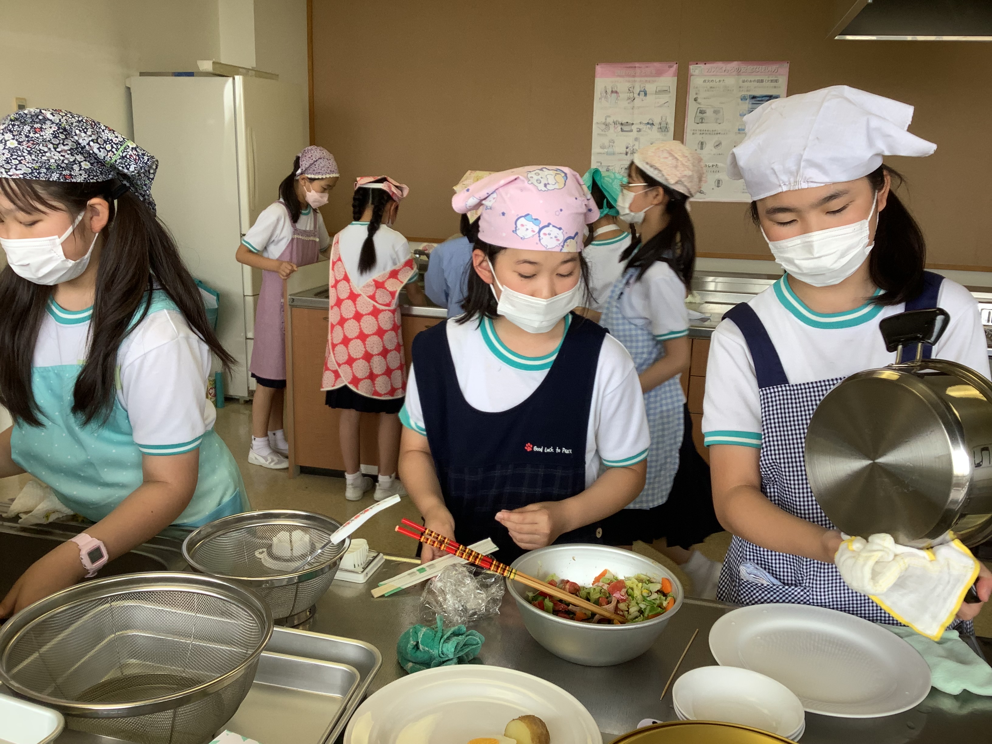 5月23日（金）調理実習、続いてます！ の投稿