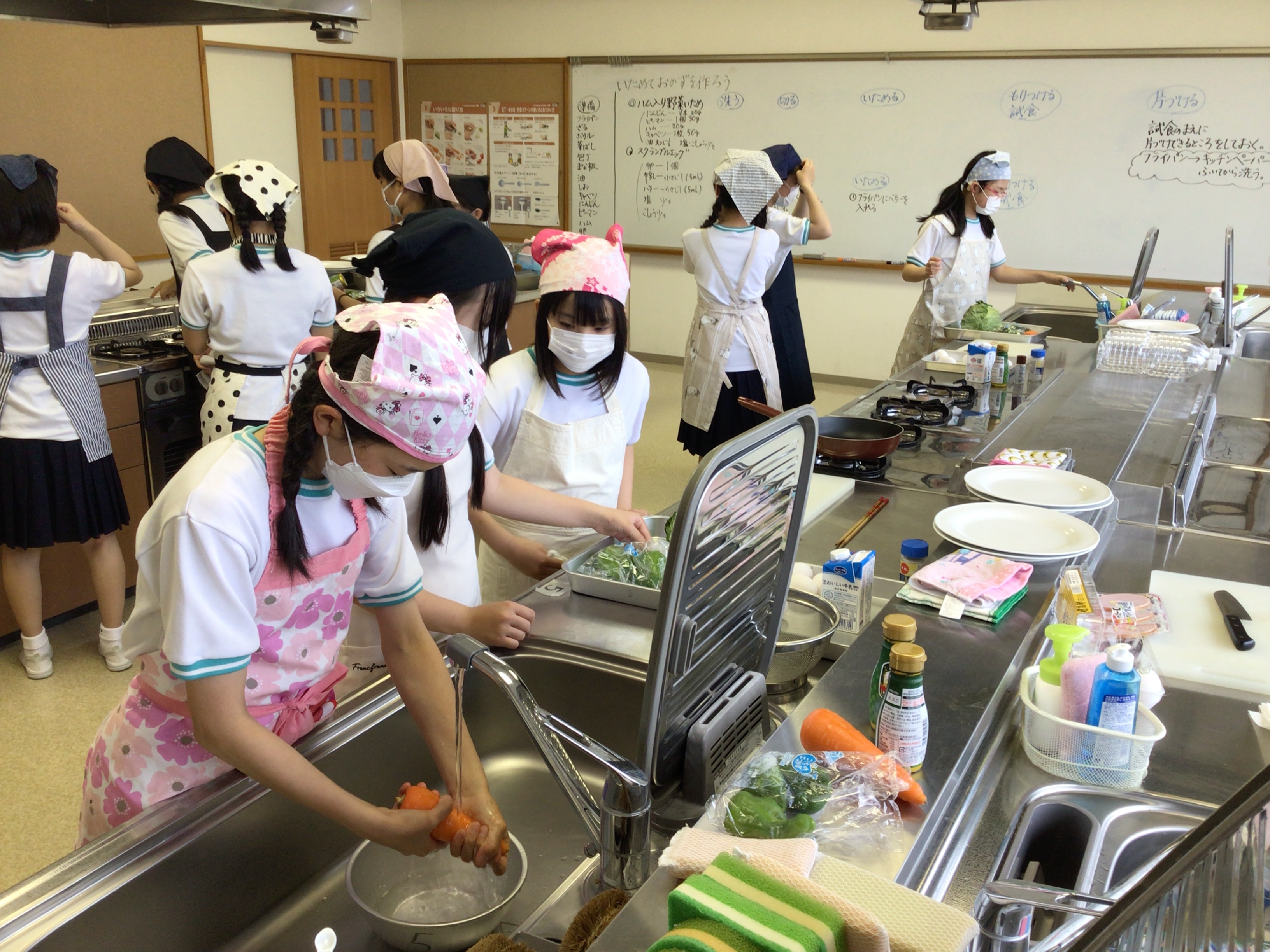 6月3日（火）６年菊組 調理実習 の投稿