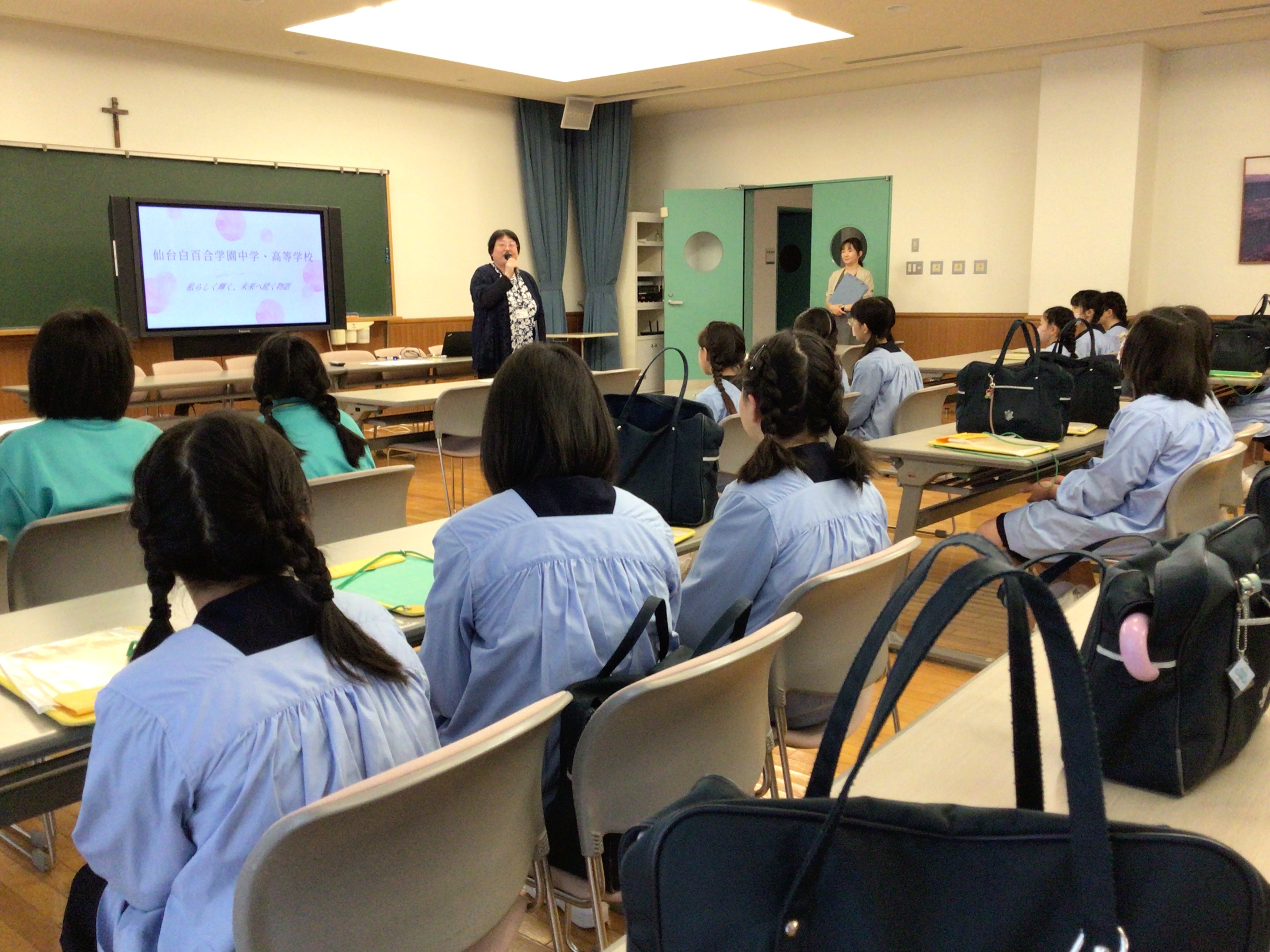 5年生　併設中学校授業見学に行ってきました の投稿